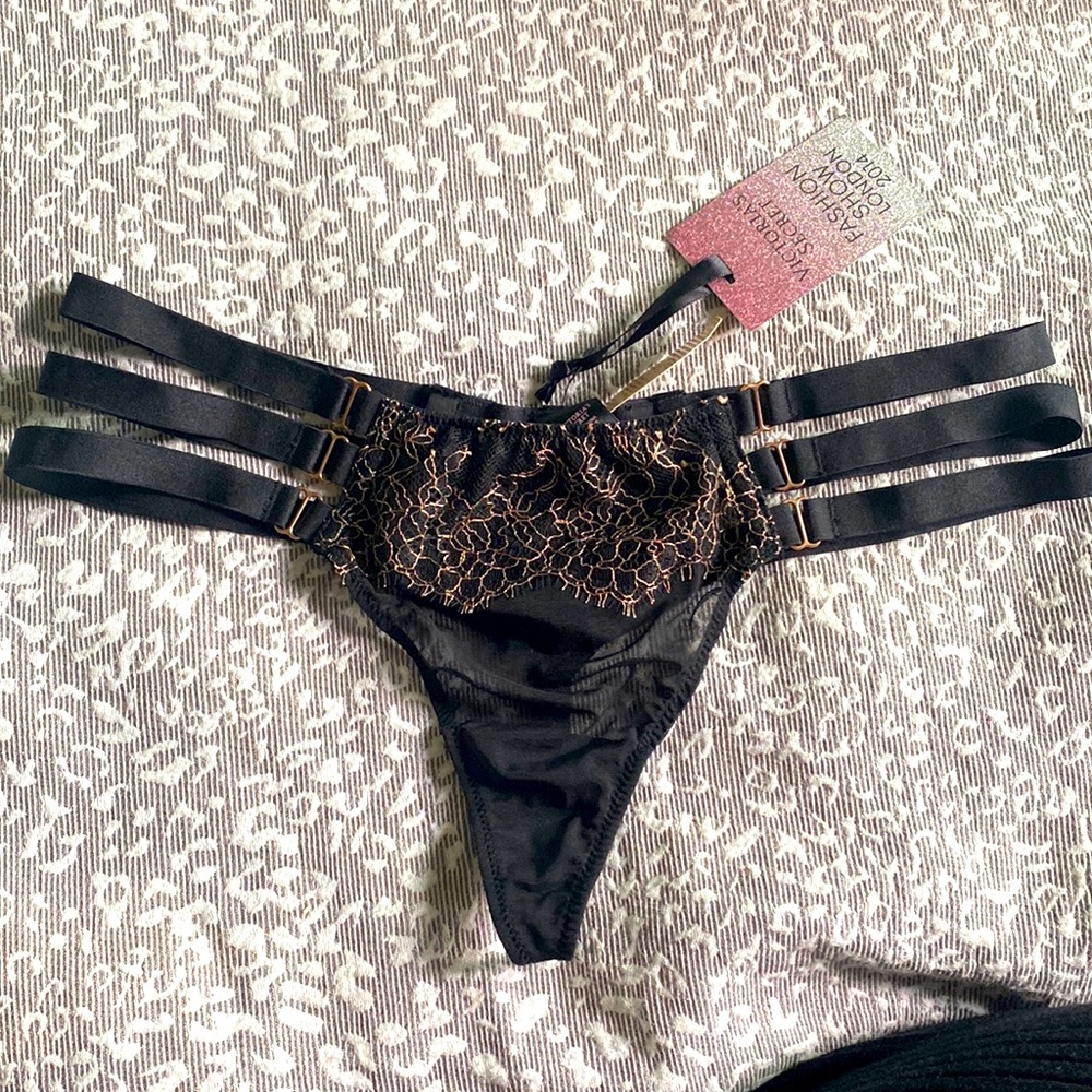 Victoria’s Secret Triple Strap Panty Fashion Show London 2014